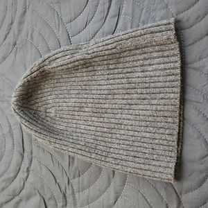 Banana Republic Women's hat Cashmare